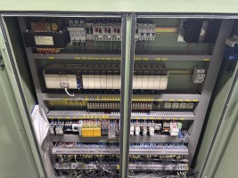  Gills NSC GC15 linké à une presse St Eloi GC15 NSC 1998 d'Occasion - Machines Textiles de Seconde Main  -