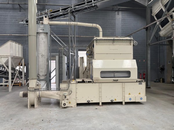  Hopper feeder / Weigher LAROCHE . - Second Hand Textile Machinery 2020 
