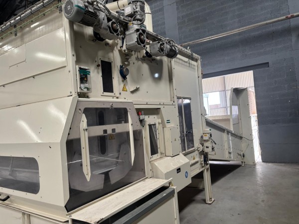  Hopper feeder / Weigher LAROCHE . - Second Hand Textile Machinery 2020 