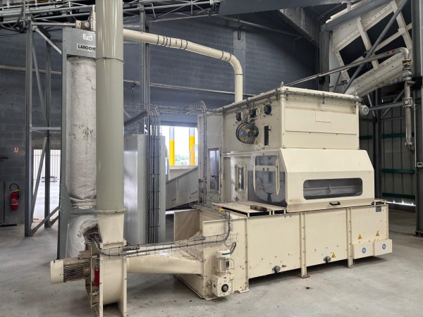  Hopper feeder / Weigher LAROCHE . - Second Hand Textile Machinery 2020 