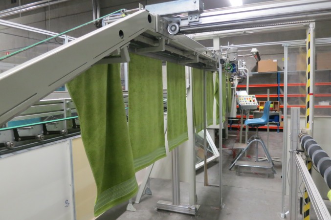  SCHMALE DURATE Cross cutting and cross hemming line for terry fabric - Second Hand Textile Machinery 1997 