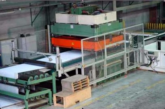  Cutting press  - Second Hand Textile Machinery  