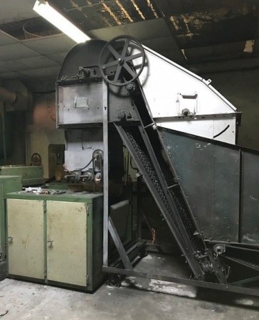  tearing machine LAROCHE JUNIOR - Second Hand Textile Machinery 1977 