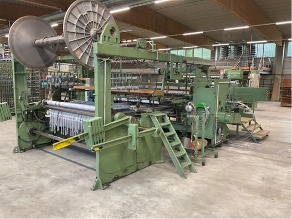  Carpet weaving machines in 200 cm width - Second Hand Textile Machinery  