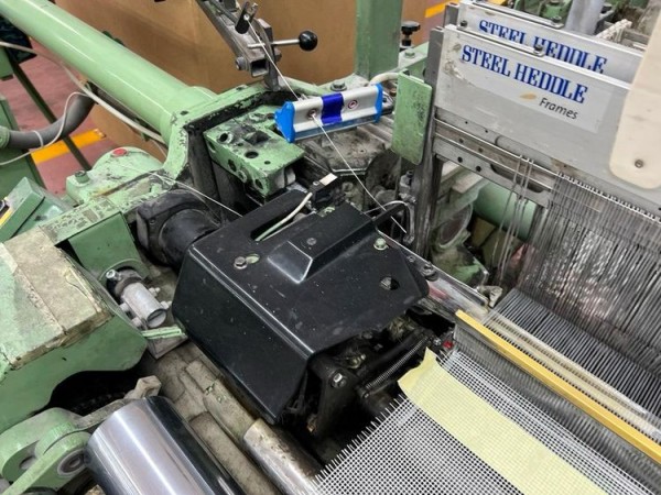 Rapier looms DORNIER HTV1 - Second Hand Textile Machinery 1990 - 1992 