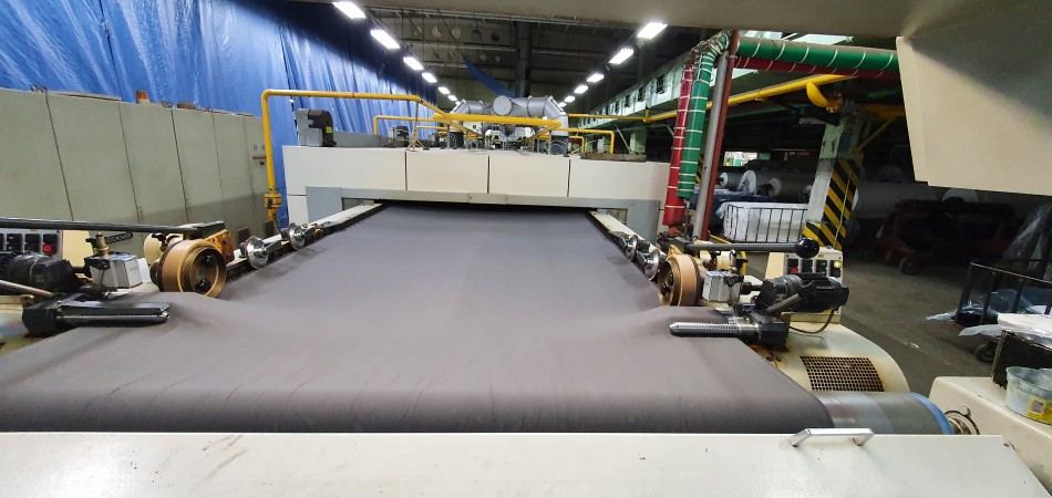  Flat stenter for weaving fabric BRUCKNER . - Second Hand Textile Machinery 1998-2000 